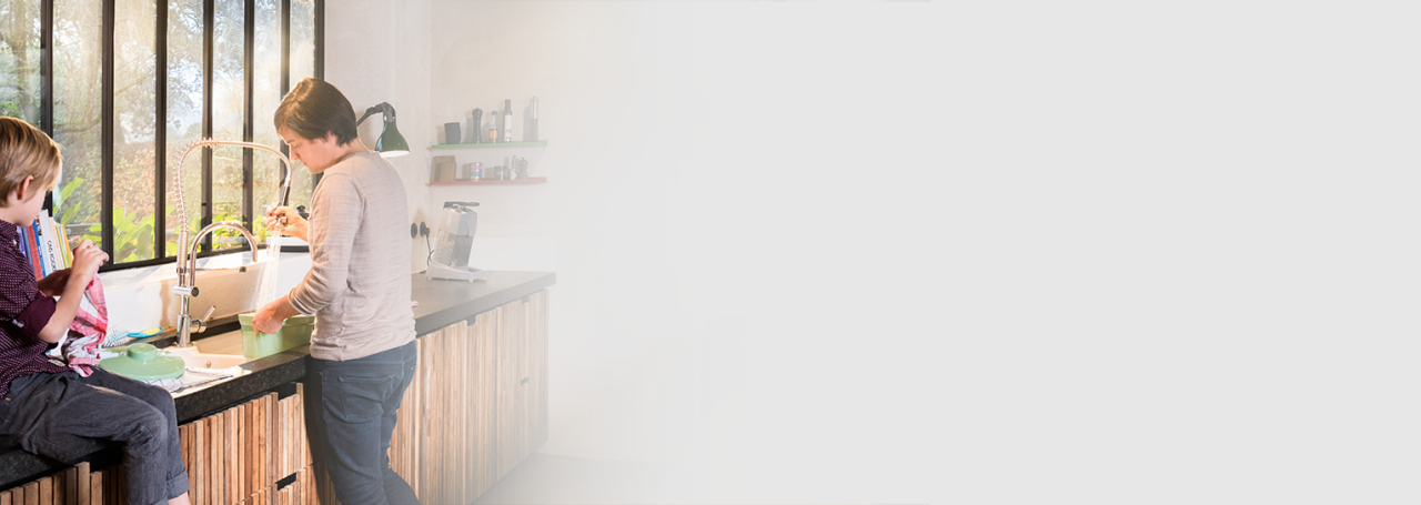 pompa e nxehtësisë ajër-ujë ujë i ngrohtë